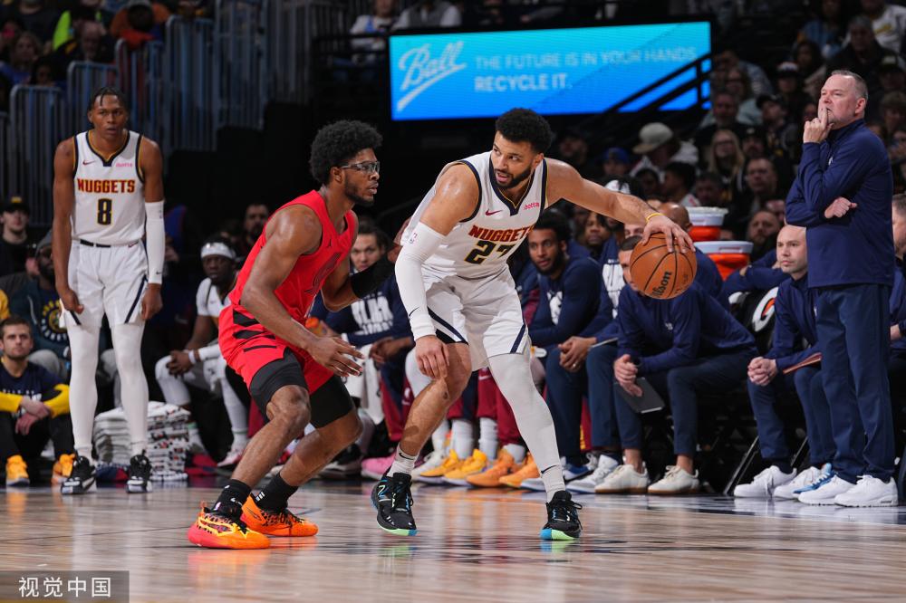 但他随后在 但他随后在