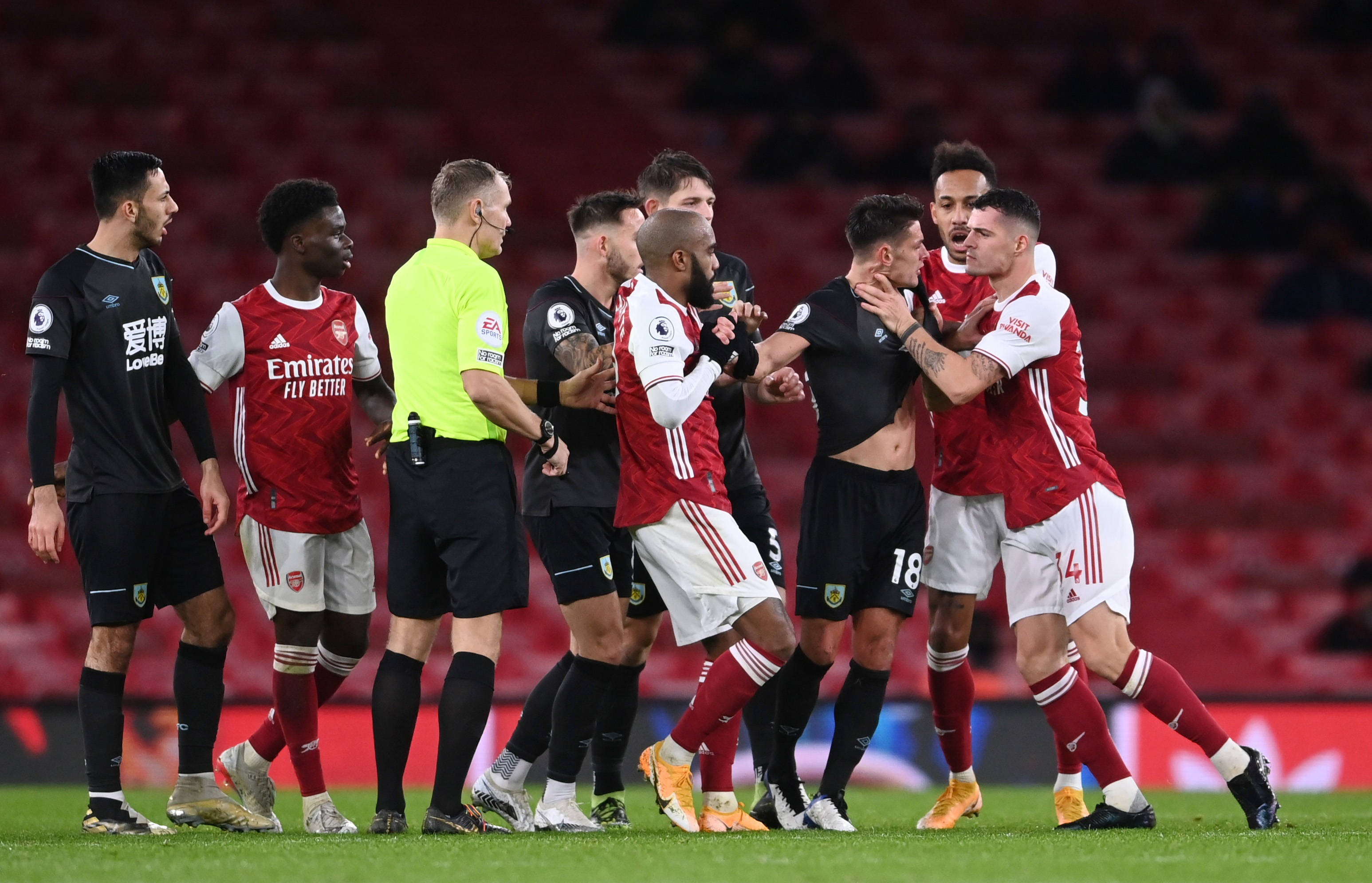 队在媒体报 队在媒体报